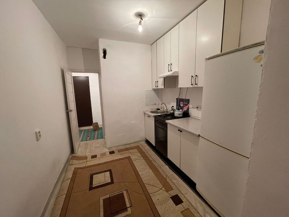 1комнат үй сатылады