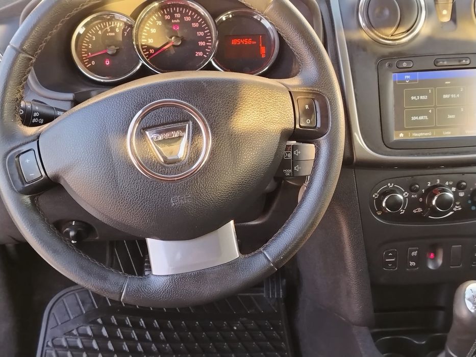 Vând Dacia Logan mcv
