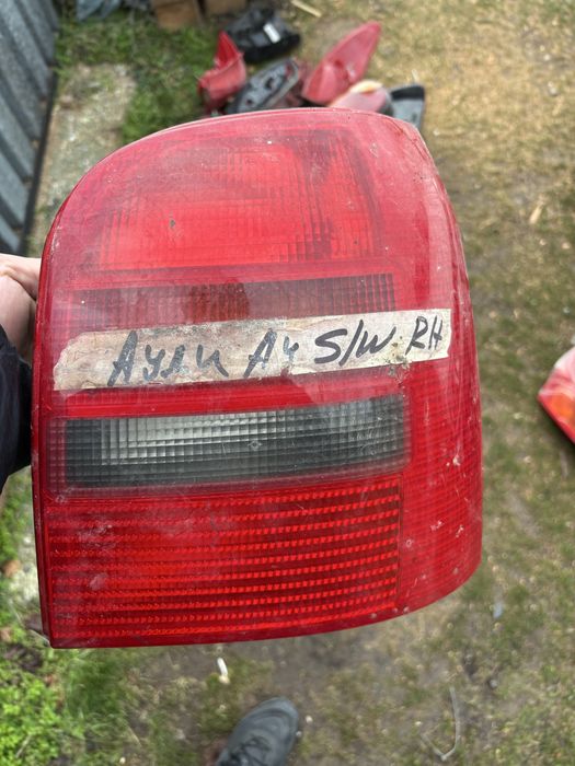 Десен стоп Ауди А4 Б5 комби