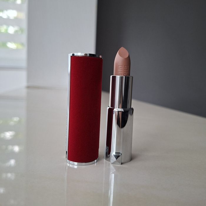 Ruj Givenchy Le Rouge Deep Velvet 09 Beige Sable – Nude Mat, 3,4 g