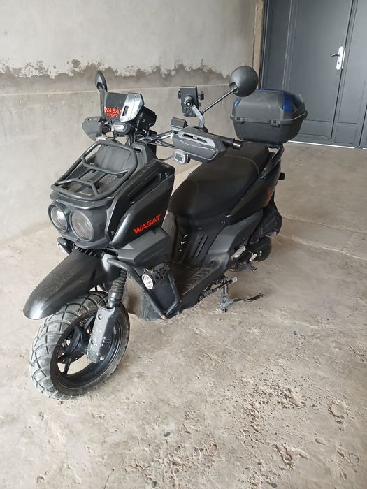 Sroʻchni sotiladi skuter Tank 150 kub