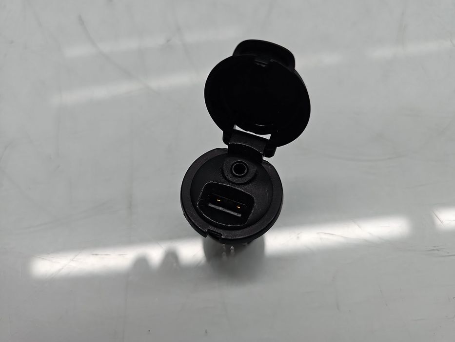 Conector auxiliar USB PEUGEOT 508 [Fabr 2010-2018] 96647952XT