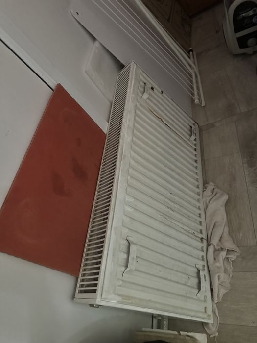 Батарея хорошая , срочно