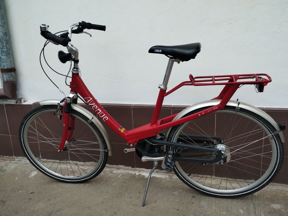 Bicicleta De Damă Avenue Din Aluminiu Foarte Usoară, Roți Pe 26, 7 Viteze in Butuc Sachs , Nouă