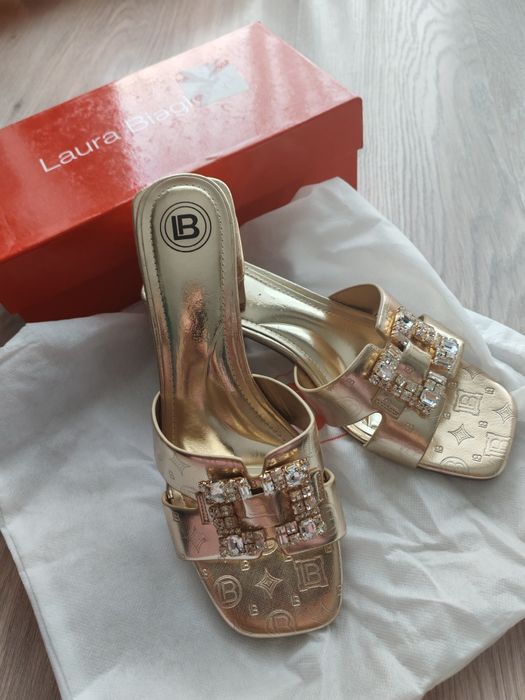 Papuci eleganti Laura Biagiotti