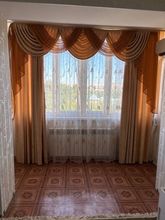 Продам шторы с ламбрекенами