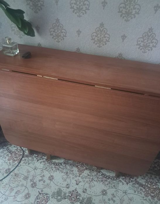 Стол трансформер сатылады.