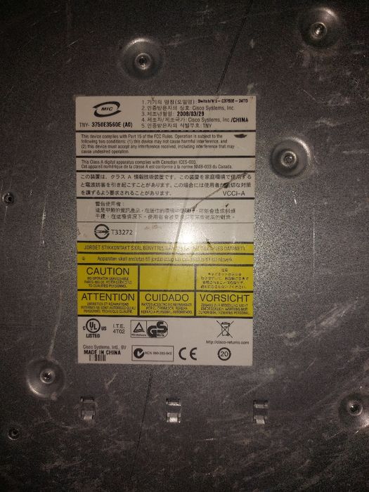 Switch router Catalyst 3750 e series / Cisco 2800 series