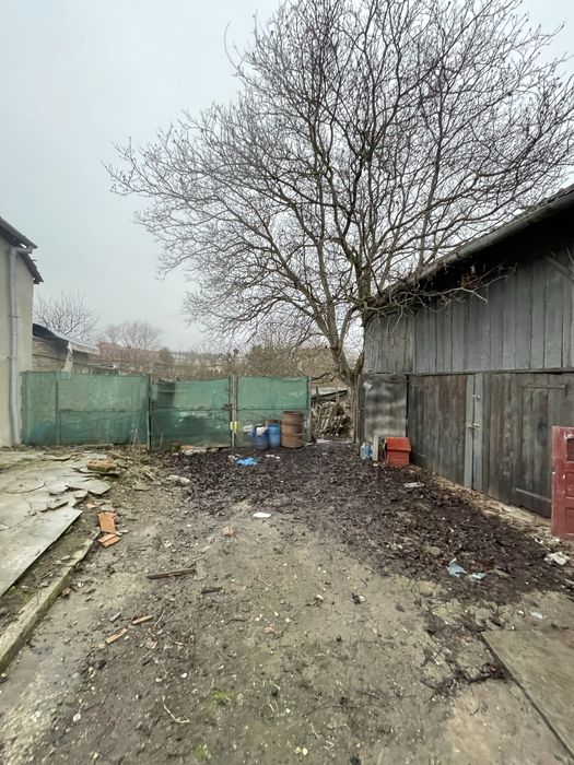 Vand apartament in casa