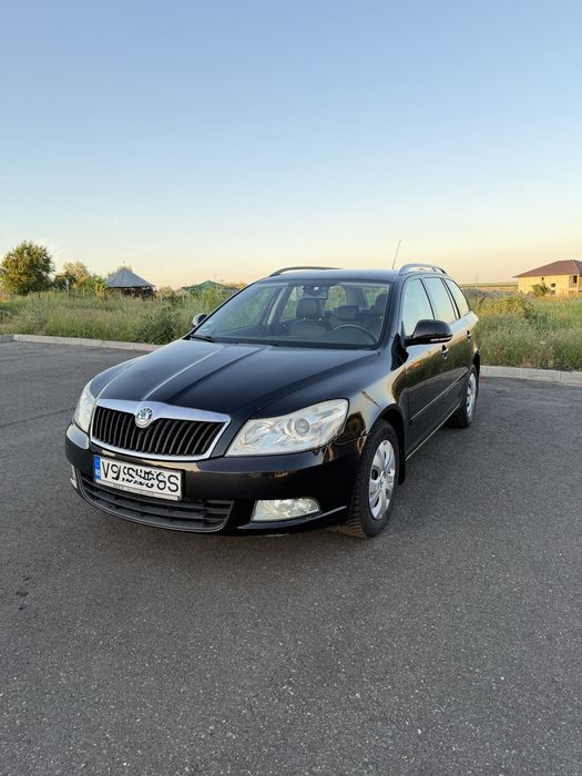 SKODA Octavia 2012 — imagine 2