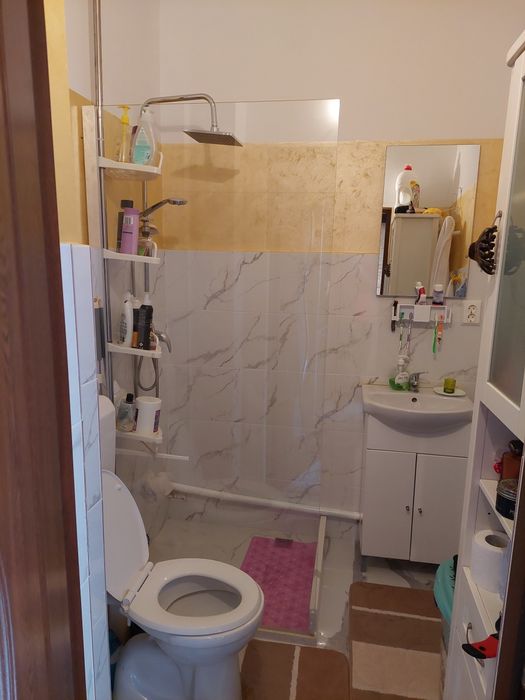 Vând sau schimb garsoniera