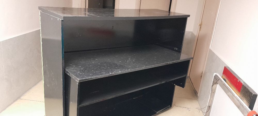 Продам барную  стойку.