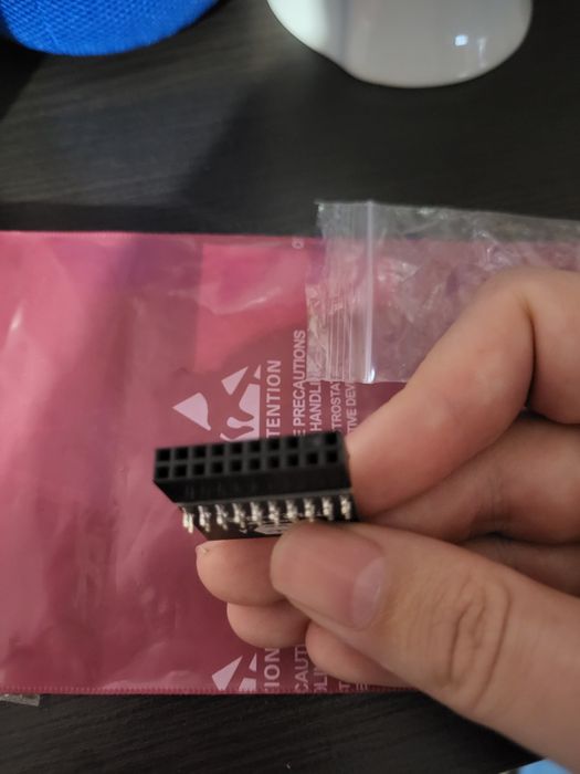 Vand modul securitate TPM 2.0 Gigabyte si TPM 1.2 Asus