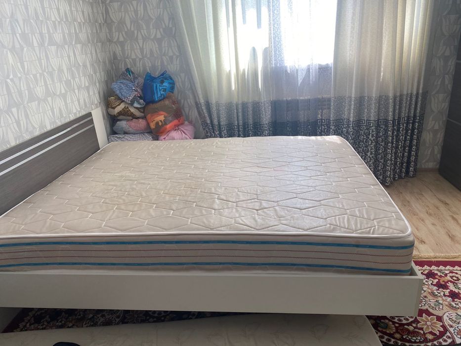 Спальни мебель сатылады