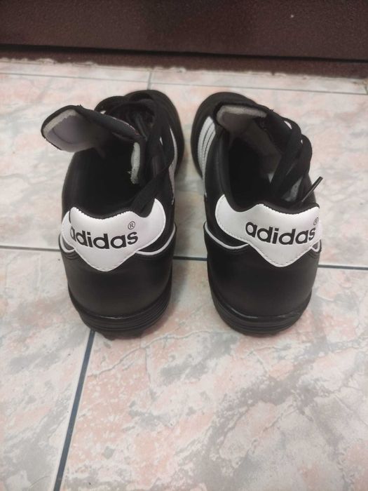 Adidasi fotbal, Adidas Kaiser 5 Team