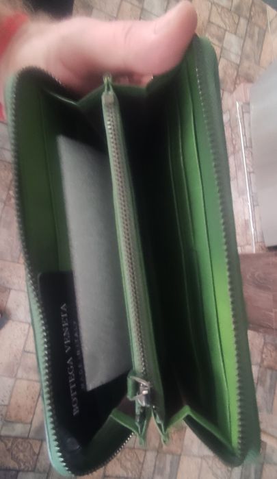 Продам женские ремни и кошелеки