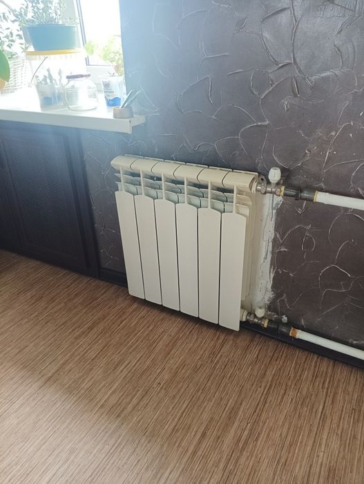Продам радиатор отопления