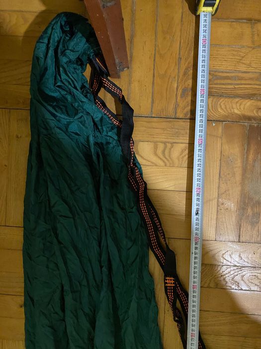 Здрав хамак в маслено зелен цвят