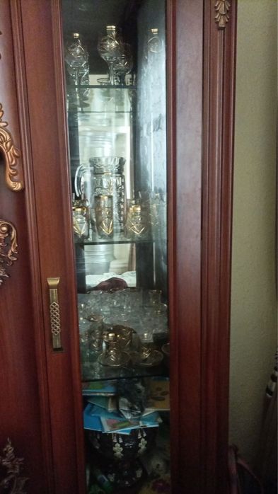 Стенка сотилади состоянаси идеал Италия мурожат яхши сакланган ооооооо