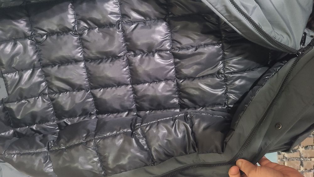 Продам куртку в отличном состоянии