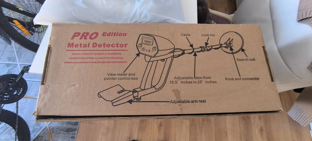 Металлоискатель новый