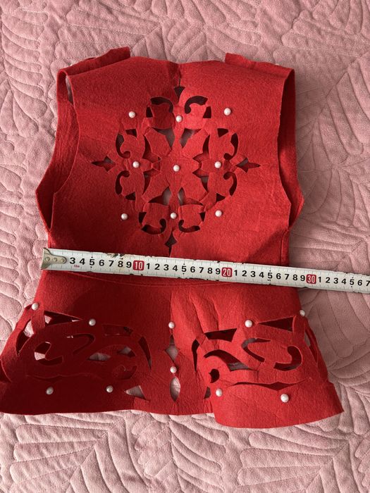 Продаю жилетку на девочку