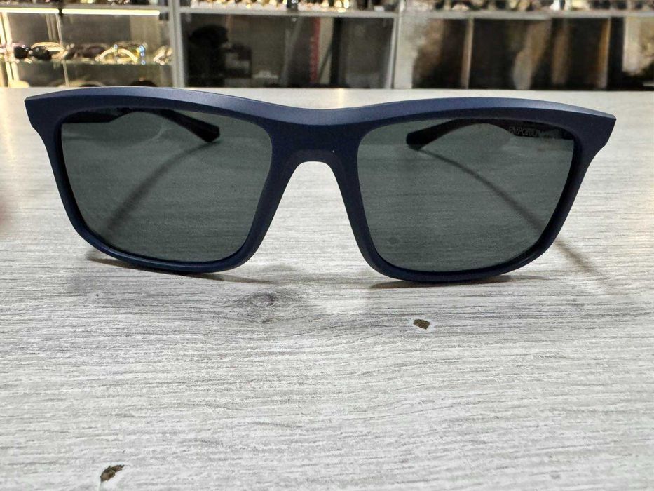 Слънчеви очила Emporio Armani EA4234U