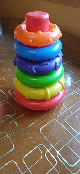 Лот бебешки играчки 6+ месеца