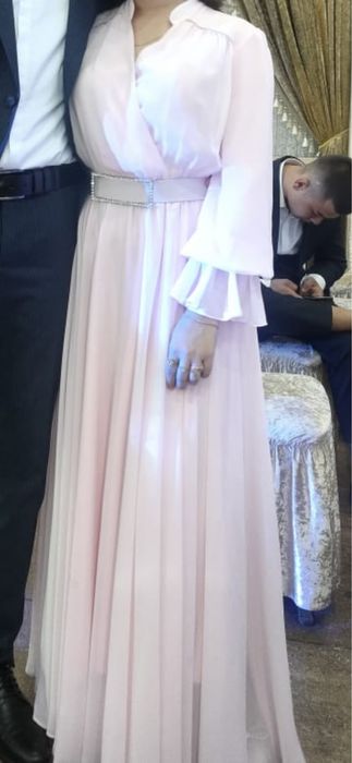 Вечернее платье очень нежный