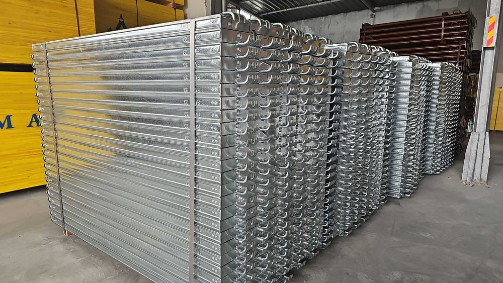 НОВО Рамково фасадно скеле - Италия