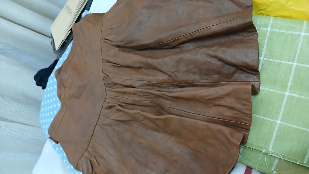 Юбка кожаная. Греция. Новая.