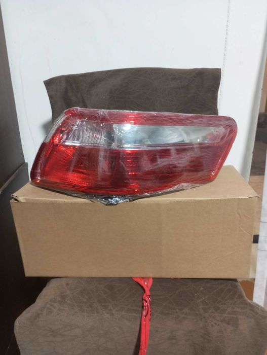 Продается задние фонари боковые Тойота Камри 40 2008 год американец