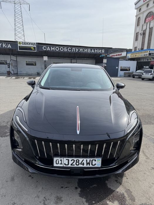 HONGQI E-QM5км 2024