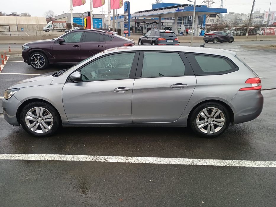 Inchiriez masina / Rent a car / Food delivery GLOVO BOLT WOLT