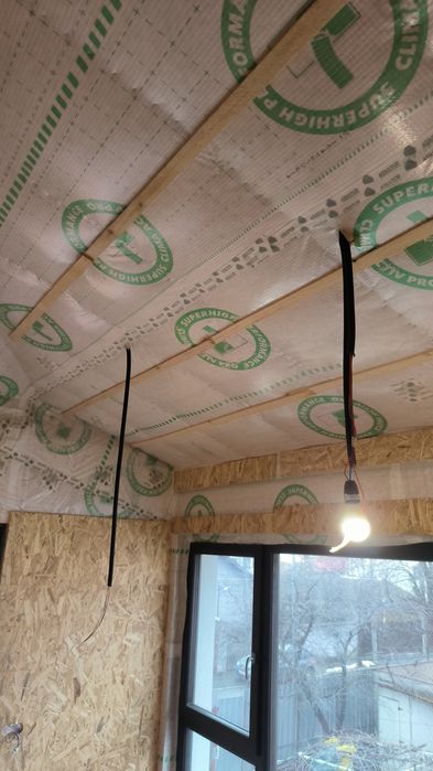 Electricieni în Voluntari