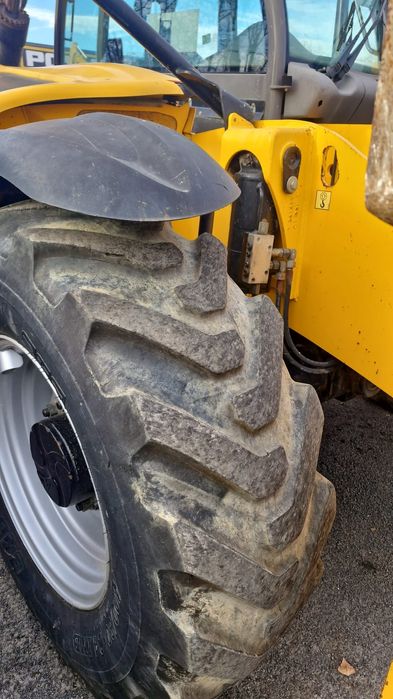 Телескопический погрузчик Manitou 1440