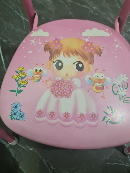 Детски метален стол със звучи при сядане