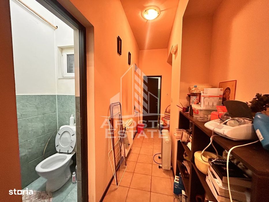 Apartament spațios 4 camere, 2 băi, parteer inalt în Piata Maria