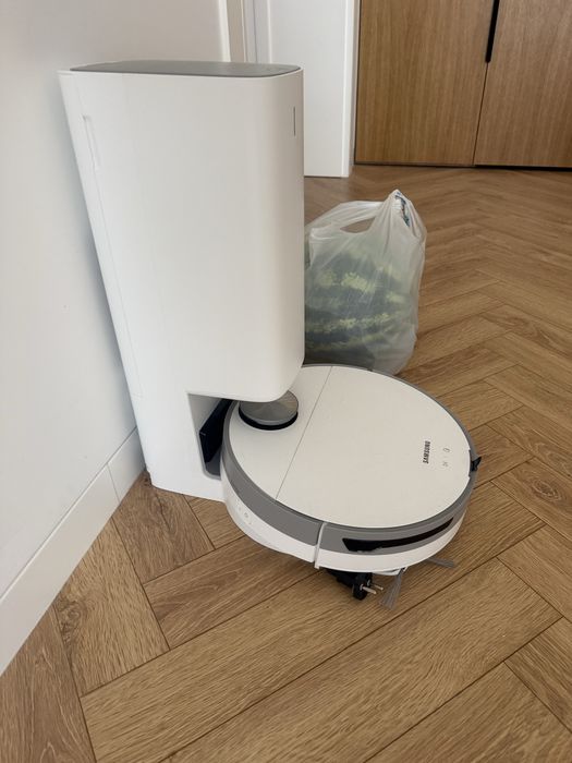 Робот-пылесос Samsung Jet Bot