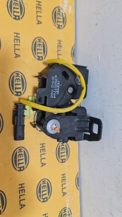 Broasca capota activa stanga Maserati Grecale 670157764