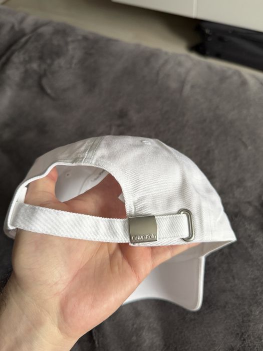 Calvin Klein Jeans seasonal sapca unisex alba cu logo negru os noua