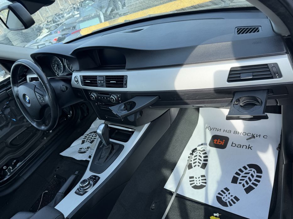 Табло с къп холдери бмв е90 е91 е92 е93