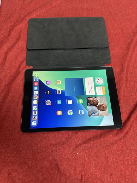 Apple ipad 9 /tastatura apple/ fullbox