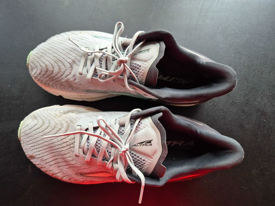 Обувки за бягане Altra, номер 41