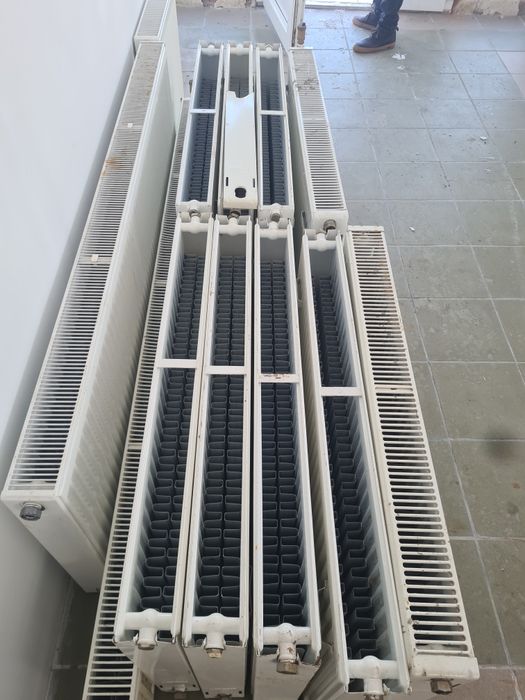 Lot 15 calorifere tablă