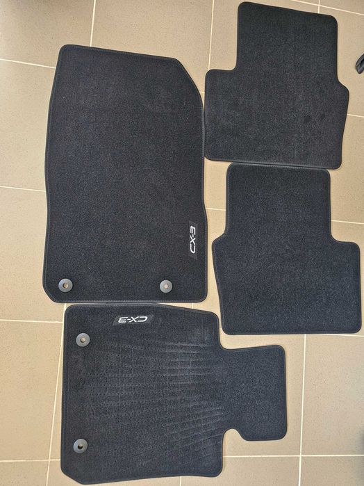 Оригинални мокетни стелки за Mazda CX 3