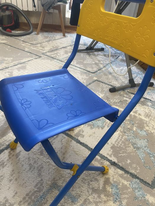 Детский стол и стул