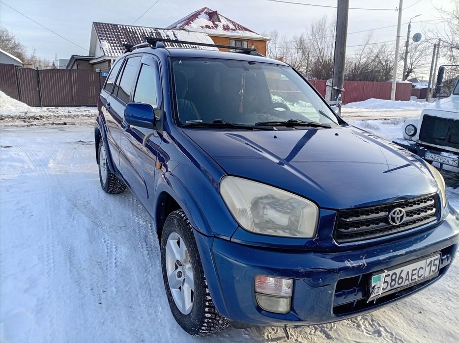 Продам раф 4 авто в хорошем состоянии, полный привод.