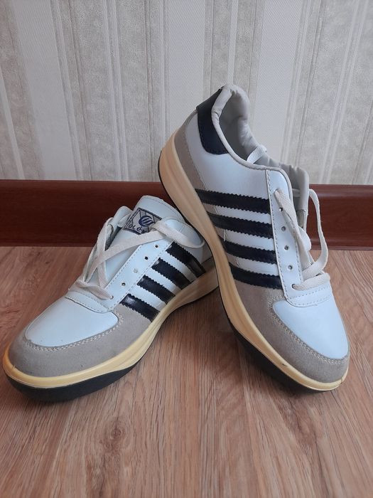 Продам Новые Кроссовки