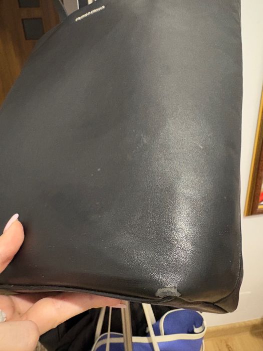 Geantă Tommy Hilfiger neagra